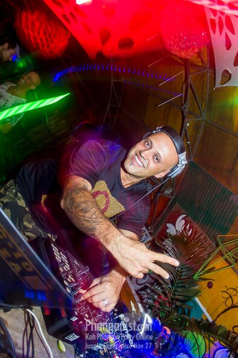 jungle-experience-party-koh-phangan-11-27-12 dj miguel matoz tech house